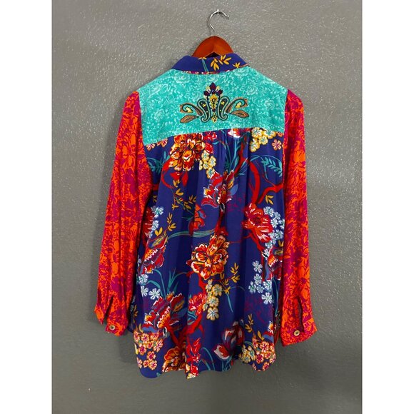 Soft Surroundings Hermosa Floral Button Front Top Embroidery Blouse Size S/M - Picture 4 of 6